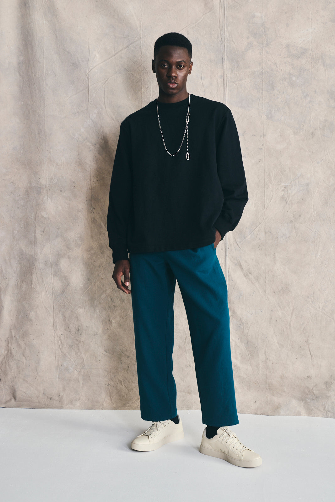 Précommande de pantalons drapés